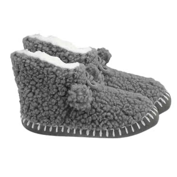 Slippers 2 pairs - Picture 2 of 7